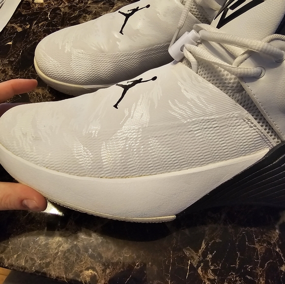 Nike Air Jordan Why Not Basketball Shoe - Picture 3 of 9